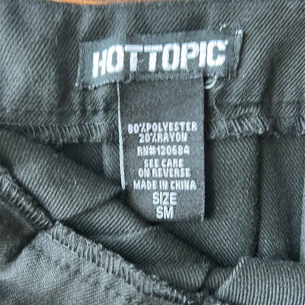Hot Topic Black and White Skater Mini Skirt Size SMALL - Picture 2 of 7